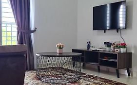 Alanis Suite Klia With Neflix